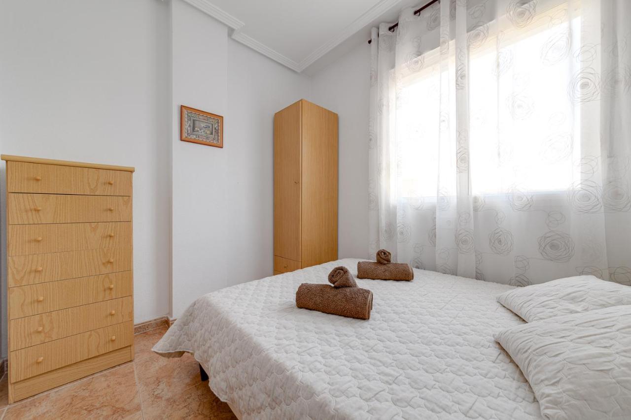Apartment Ramon Gallud 204 ตอร์เรเวียคา ภายนอก รูปภาพ